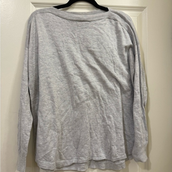 LOFT Sweaters - LOFT Heather Gray Knit Top